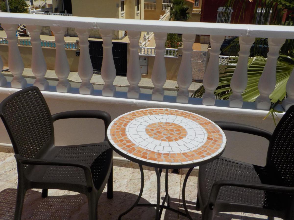 Casa La Zenia Elite Townhouse With Shared Pool And 10 Minutes Walk To Beach Villa Orihuela Luaran gambar